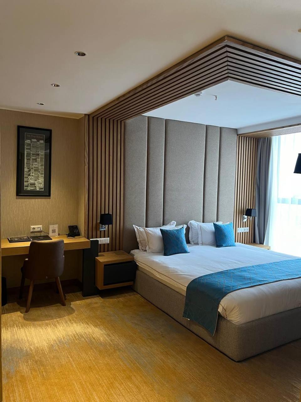 Sofia International Hotel Biszkek Zewnętrze zdjęcie