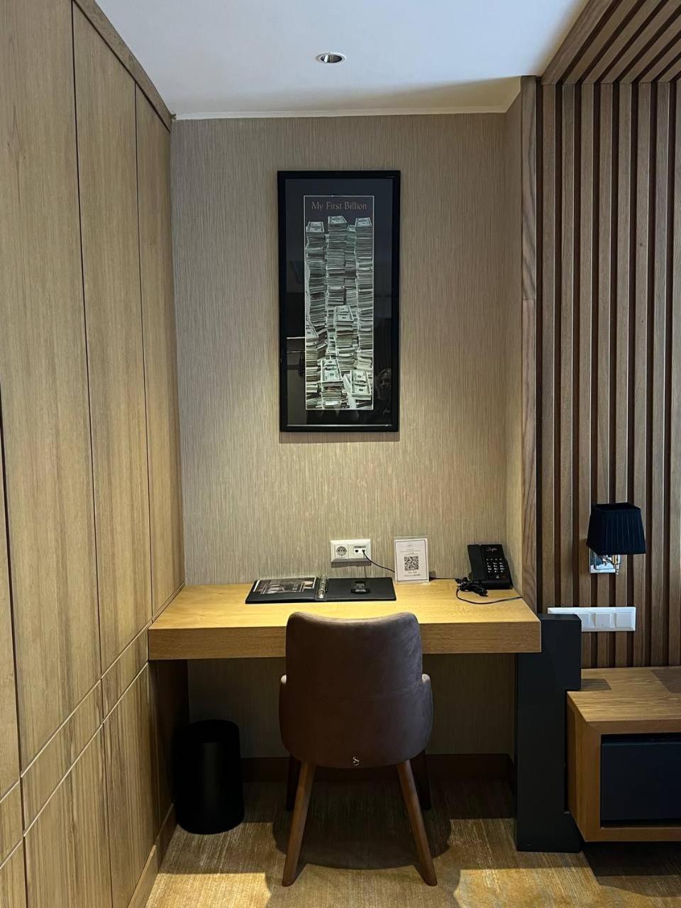 Sofia International Hotel Biszkek Zewnętrze zdjęcie