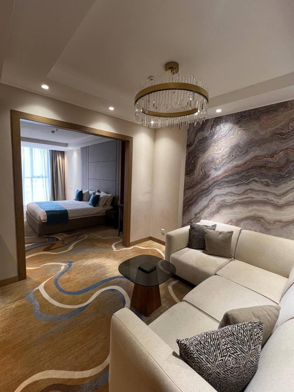 Sofia International Hotel Biszkek Zewnętrze zdjęcie