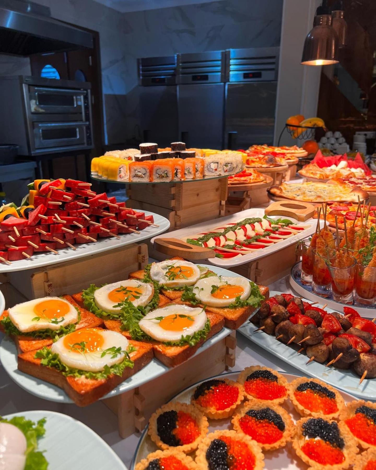 Sofia International Hotel Biszkek Zewnętrze zdjęcie