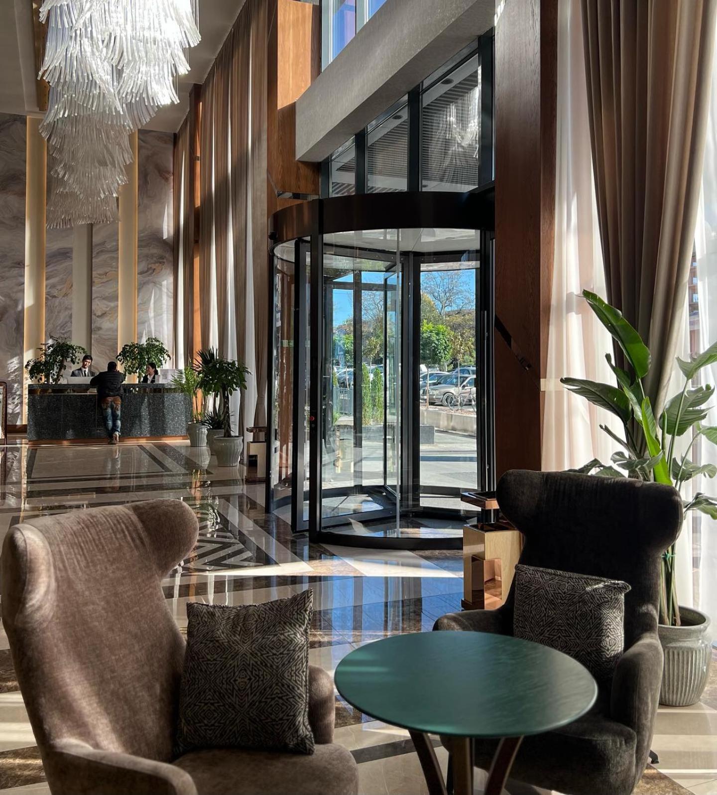 Sofia International Hotel Biszkek Zewnętrze zdjęcie